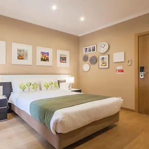 Nova 3* Lisbon